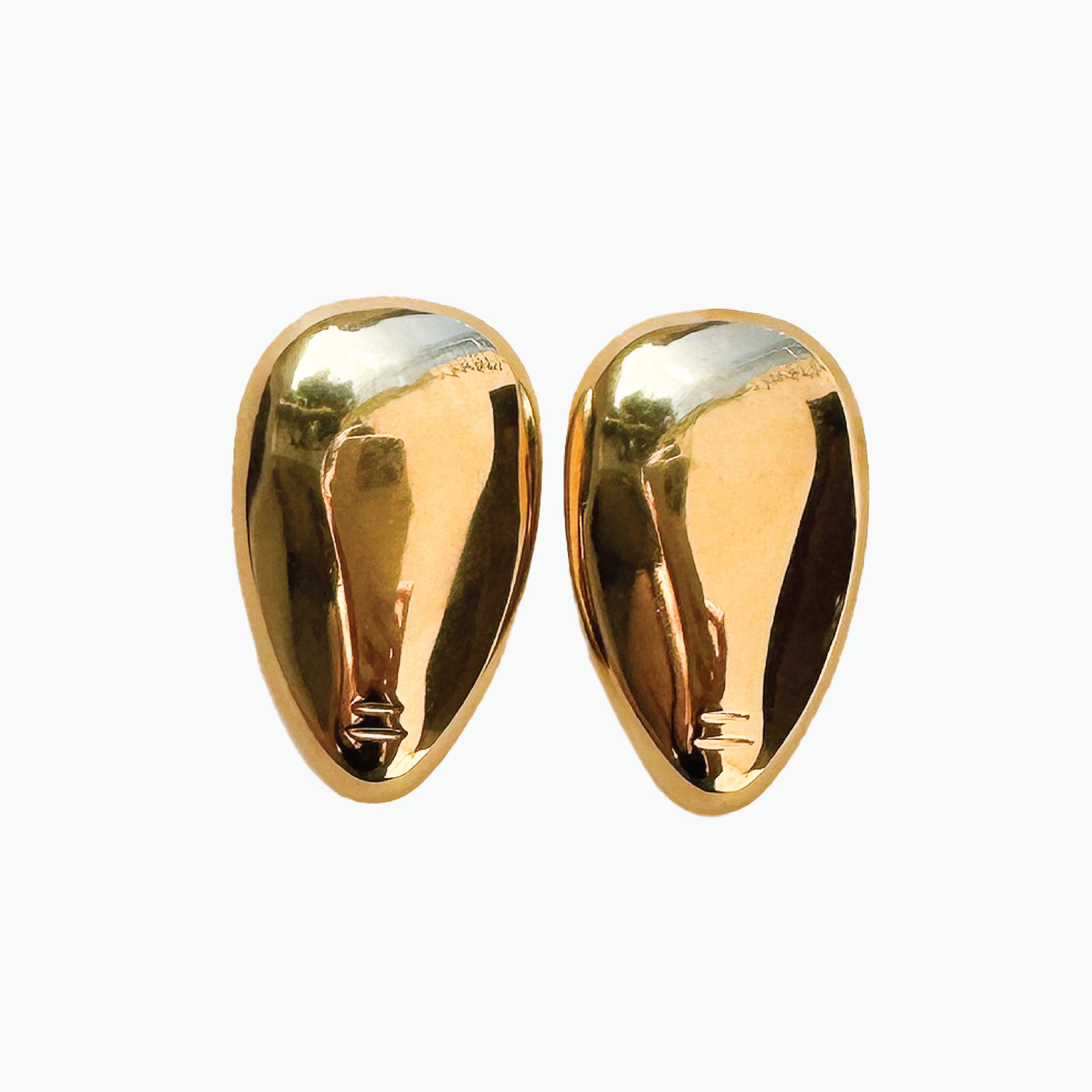 CARI STUDS