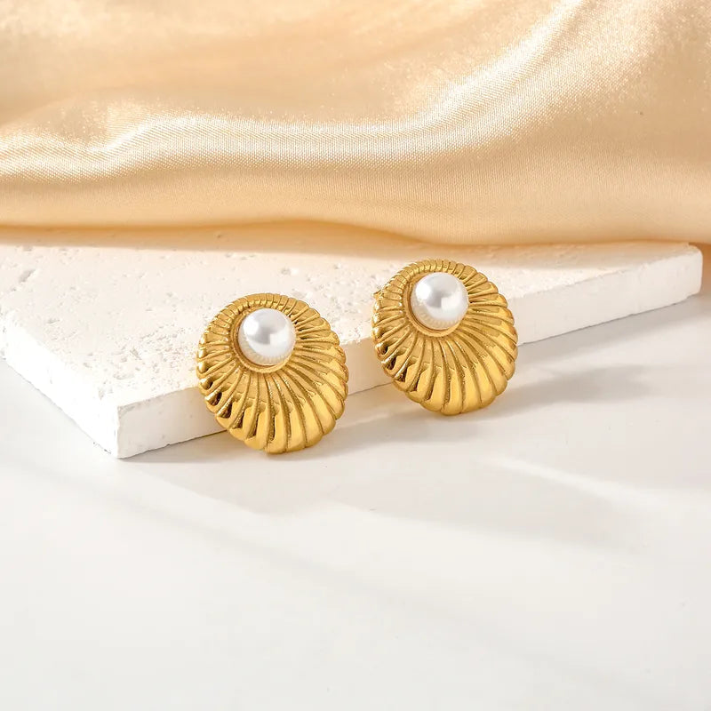 PEARLY STUDS