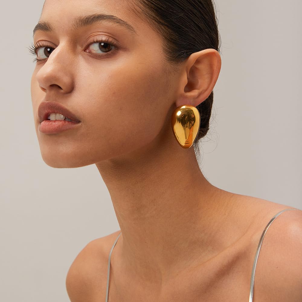 CARI STUDS