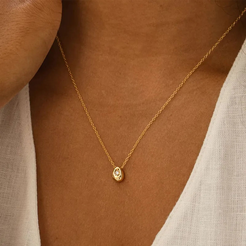 DROP NECKLACE